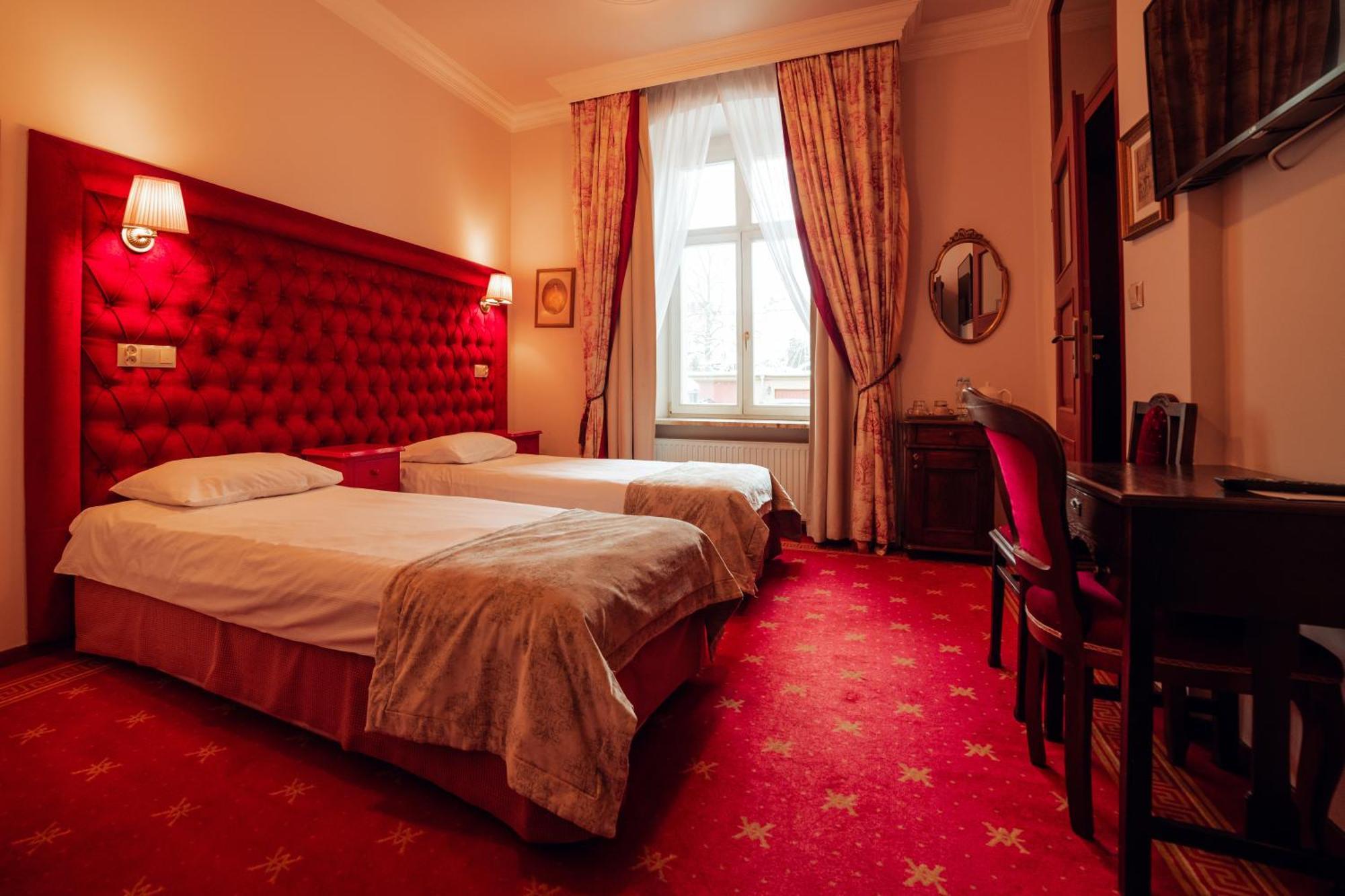 Hotel Ambasada Boleslawiec بوليسلافيتش المظهر الخارجي الصورة