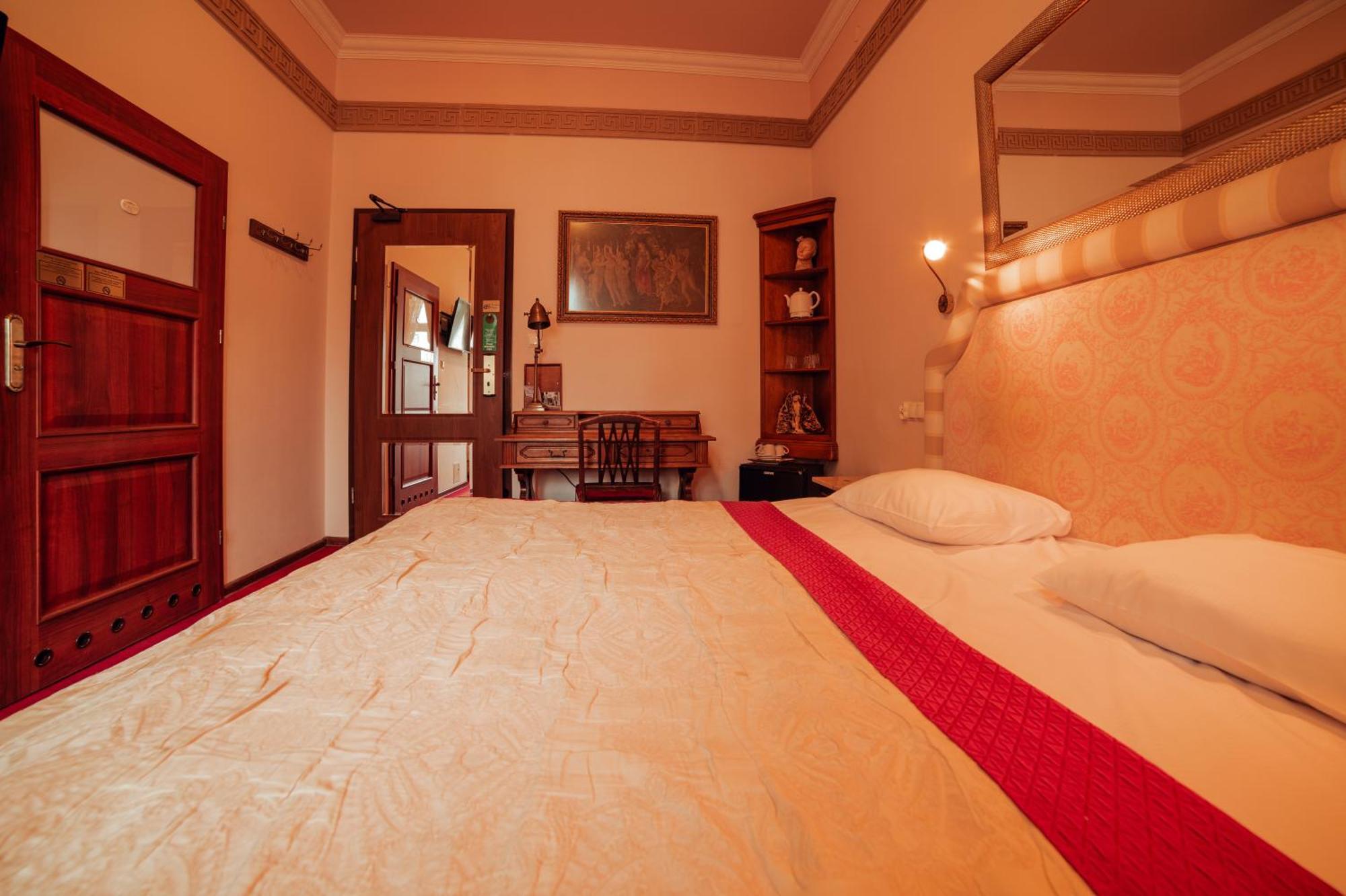 Hotel Ambasada Boleslawiec بوليسلافيتش المظهر الخارجي الصورة